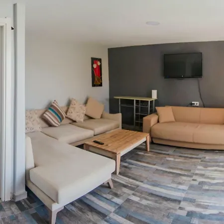 Ortakent Zumrut Sok.no18 Tatil Evi * Bodrum