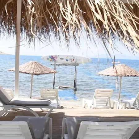 Ortakent Zumrut Sok.no18 Tatil Evi